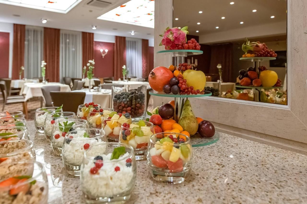 Отель Artis Centrum Hotels Вильнюс-13