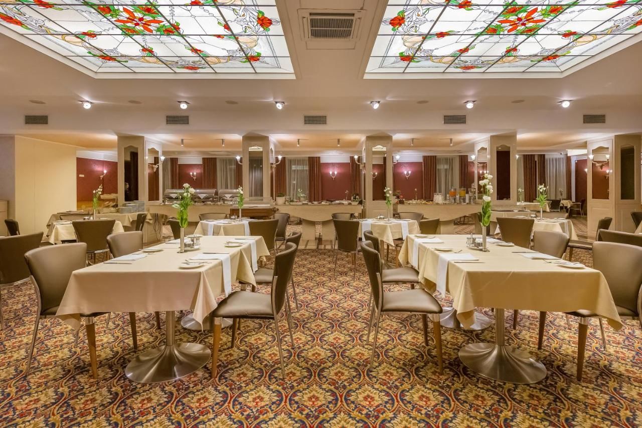 Отель Artis Centrum Hotels Вильнюс-16