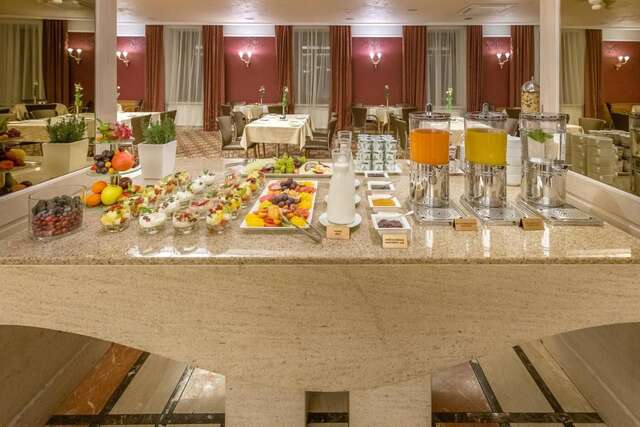 Отель Artis Centrum Hotels Вильнюс-14